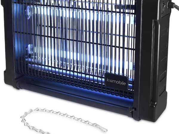 kwmobile LED Insektenvernichter - Licht tötet Fliegen Wespen Moskitos Motten und Pest mit Tank - Insektenvernichter - Schwarz